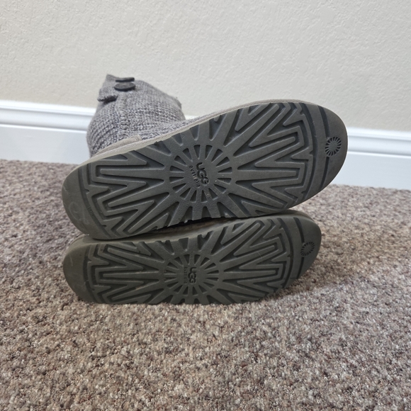 Uggs Women's Knit Button-Accent Tall Boots - Size 8 - Picture 8 of 10